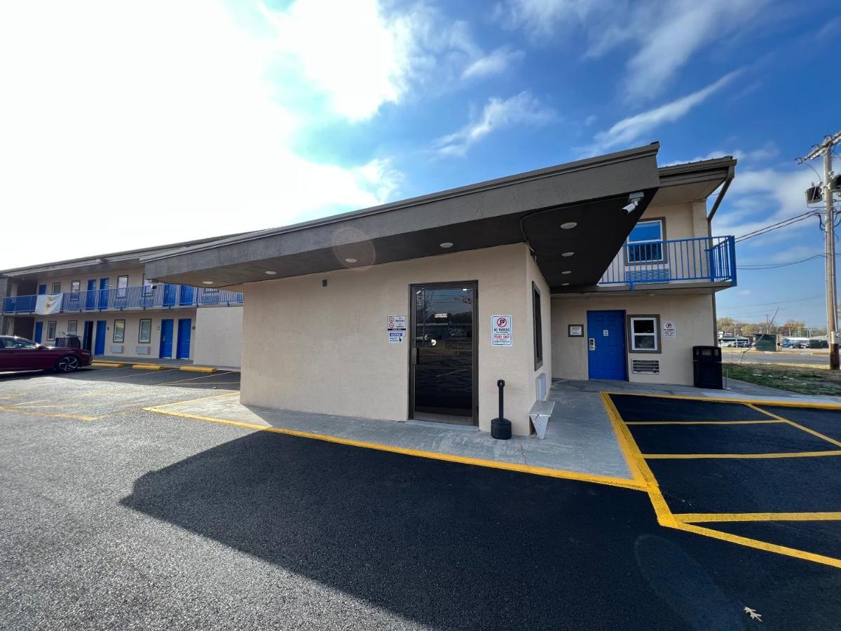 Super 8 By Wyndham Paducah I-24 Exit 4 Hotell Exteriör bild