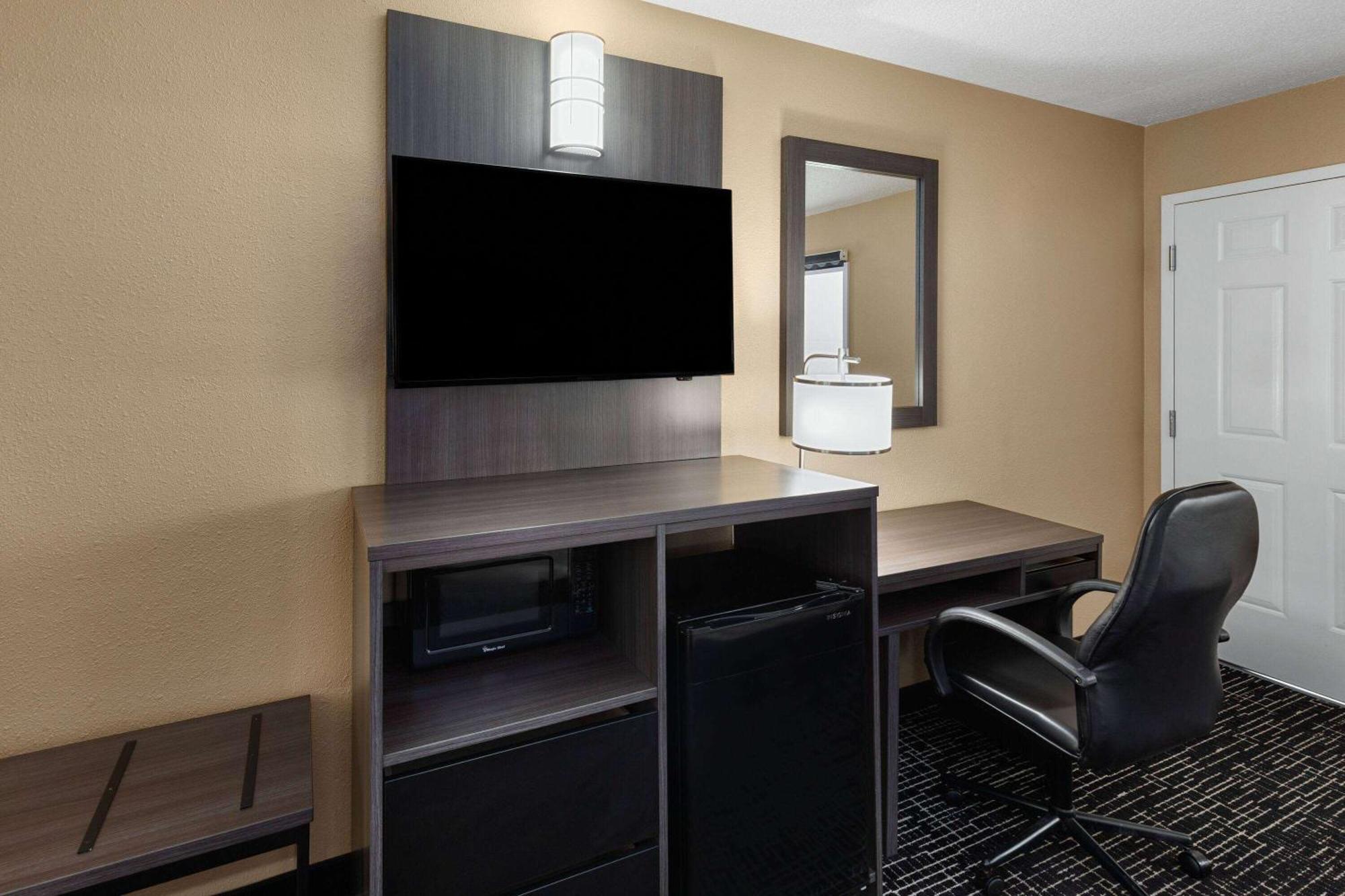Super 8 By Wyndham Paducah I-24 Exit 4 Hotell Exteriör bild