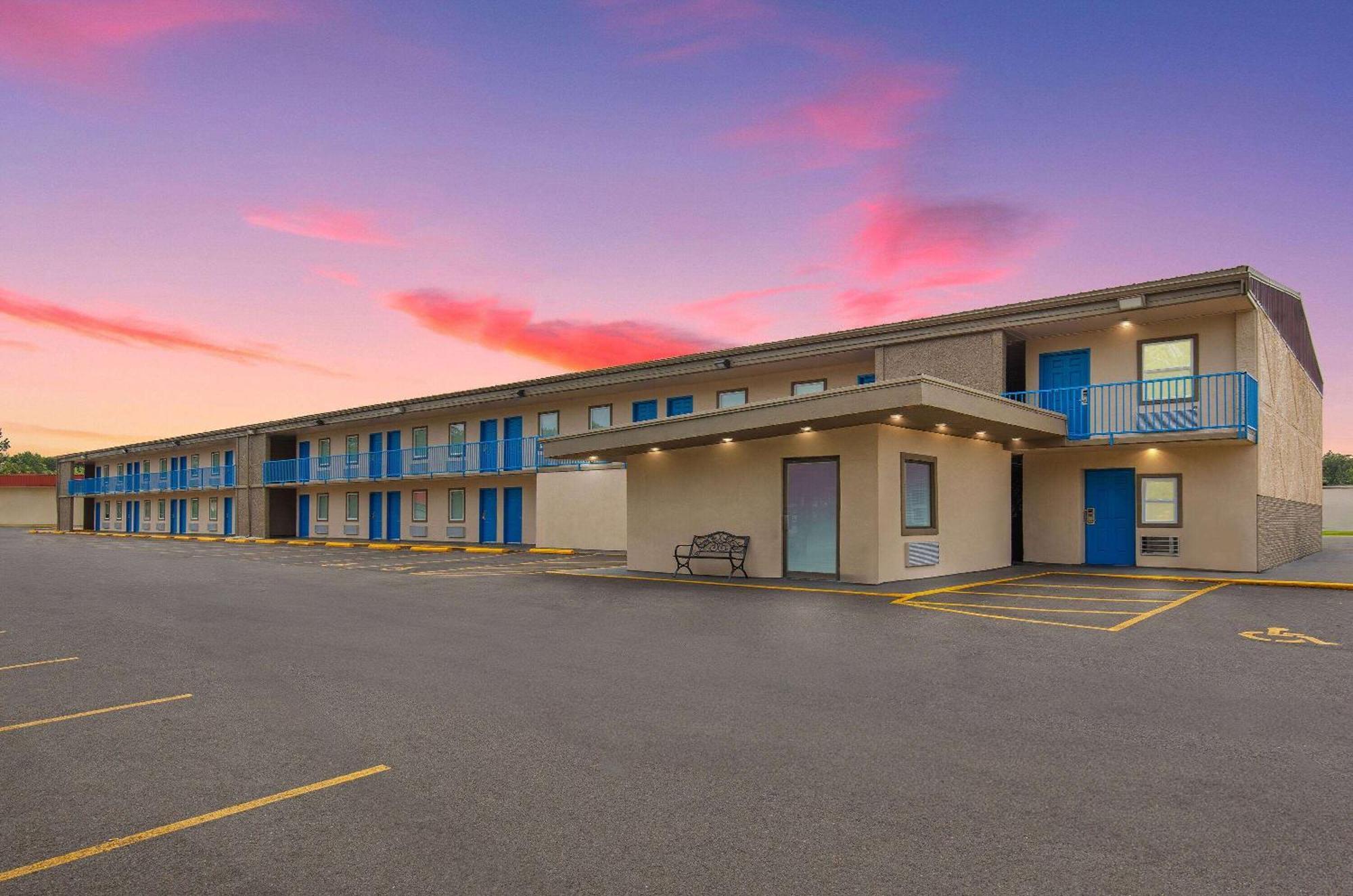 Super 8 By Wyndham Paducah I-24 Exit 4 Hotell Exteriör bild